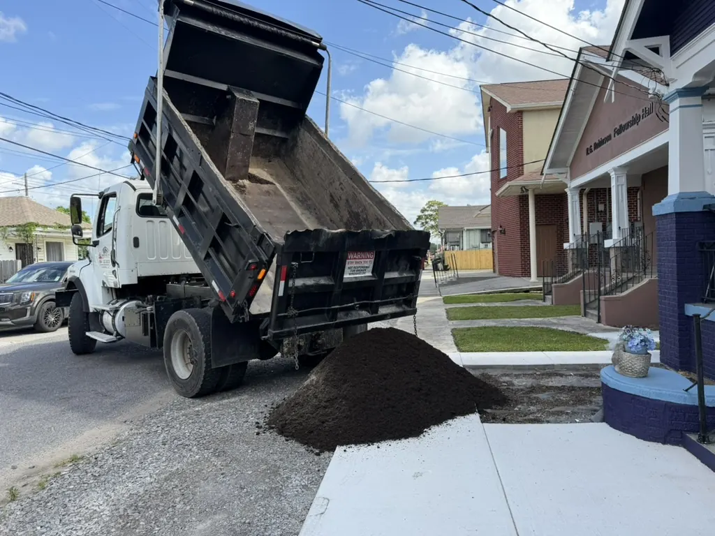 Hello Gravel delivery in New Orleans — photo 2