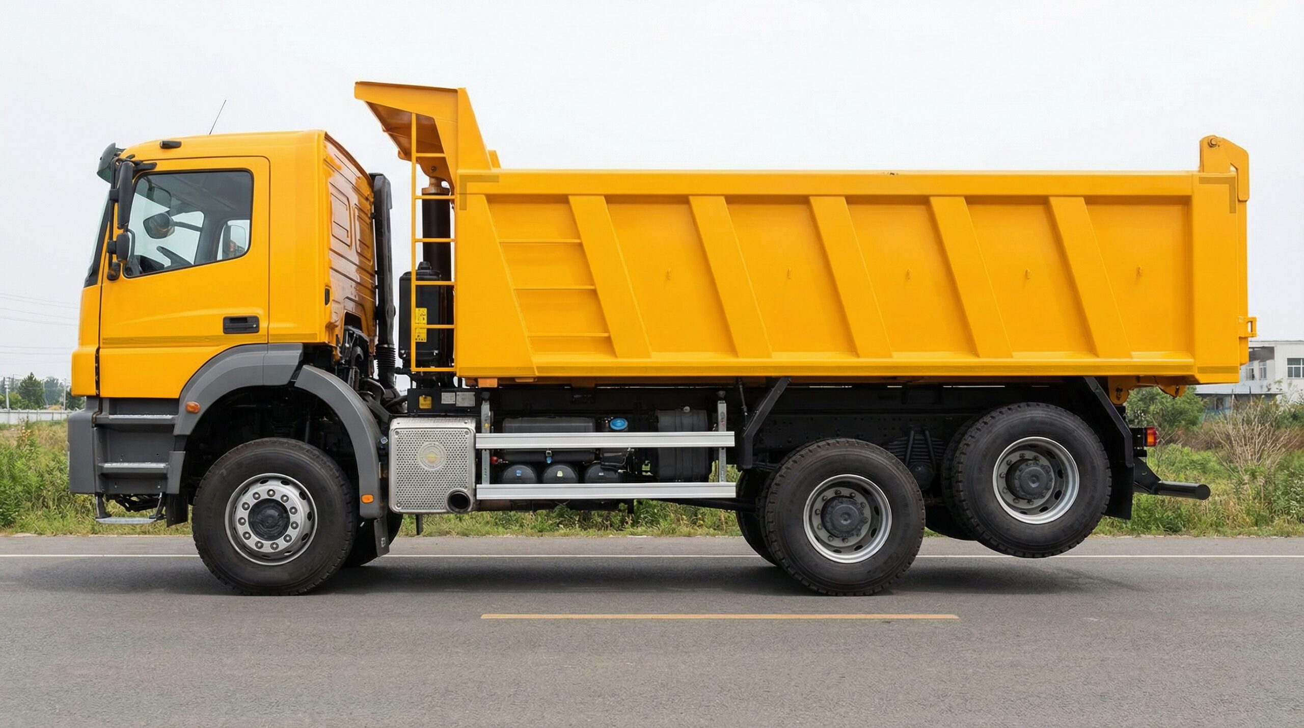Dump Truck With Lift Axle System Demonstration