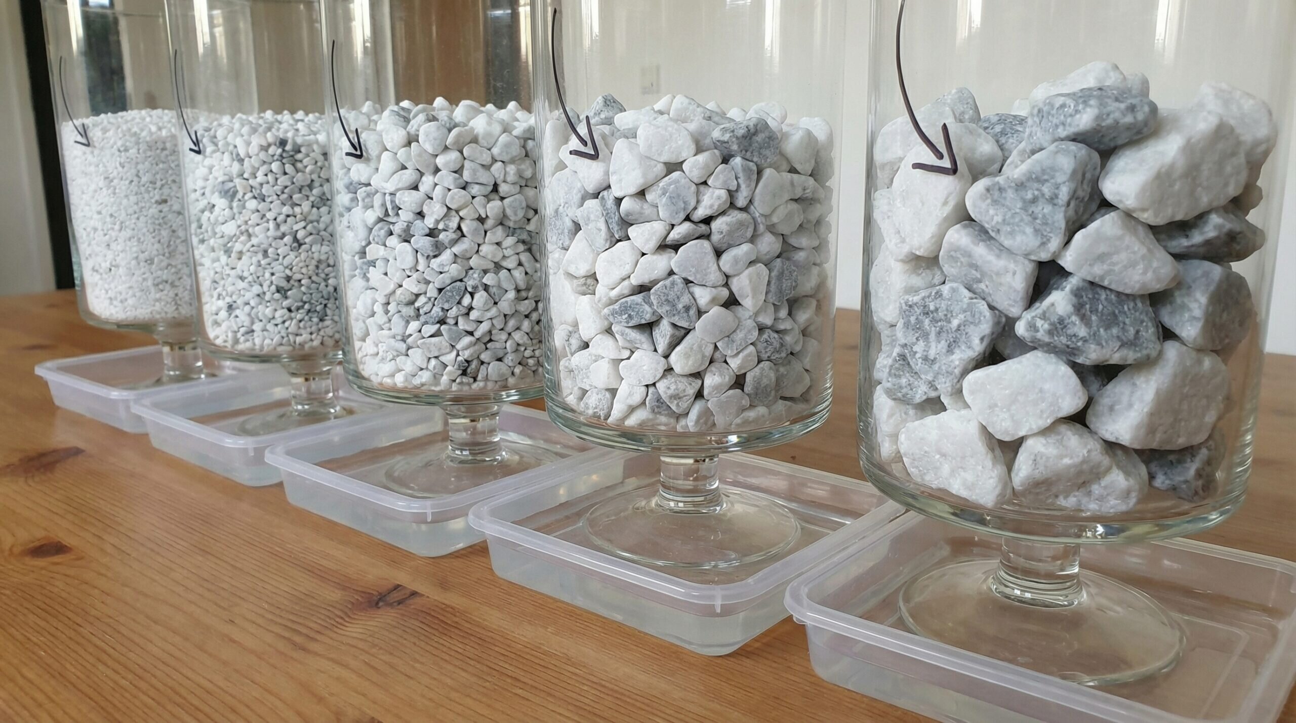 Marble chips size comparison showing drainage properties